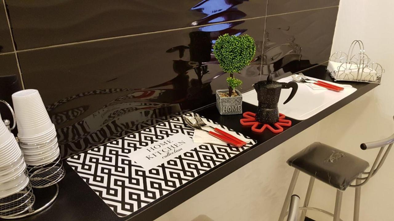 Heart Of Naples Apartment Екстериор снимка